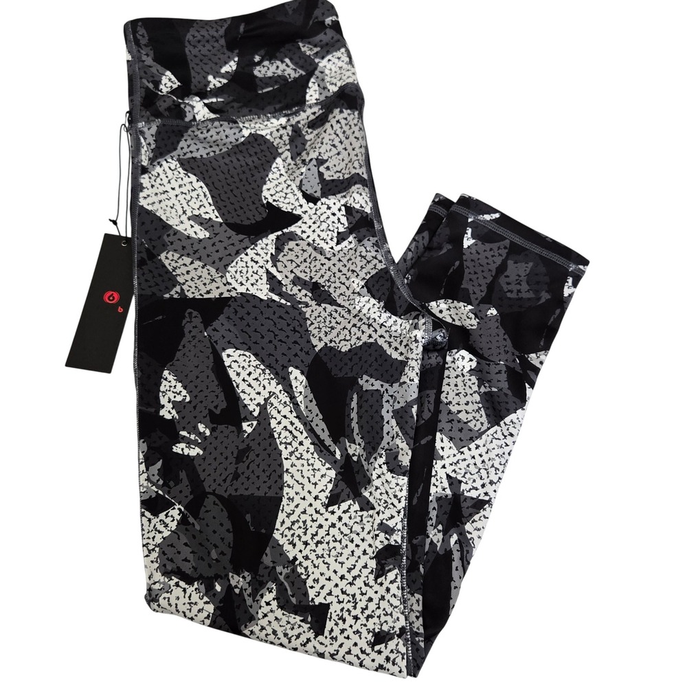 Mono B Geometrical Camo Print Athleisure‎ Leggings XL Black and White
